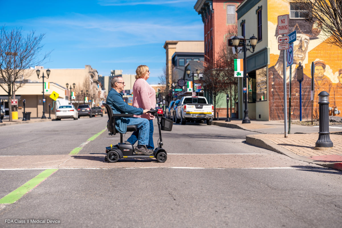 Pride Mobility Go-Go Elite Traveller 2 4W - Lifestyle - Crossing Street